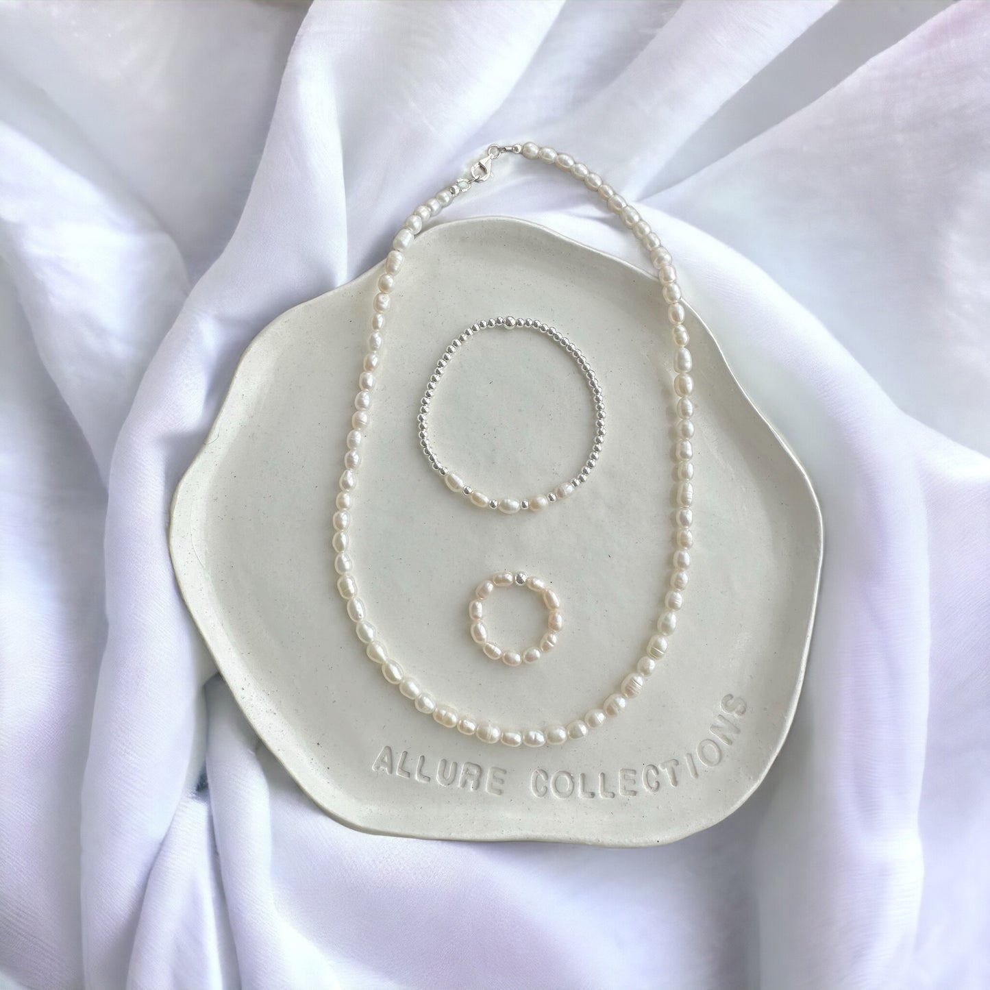 Dainty Pearl Necklace