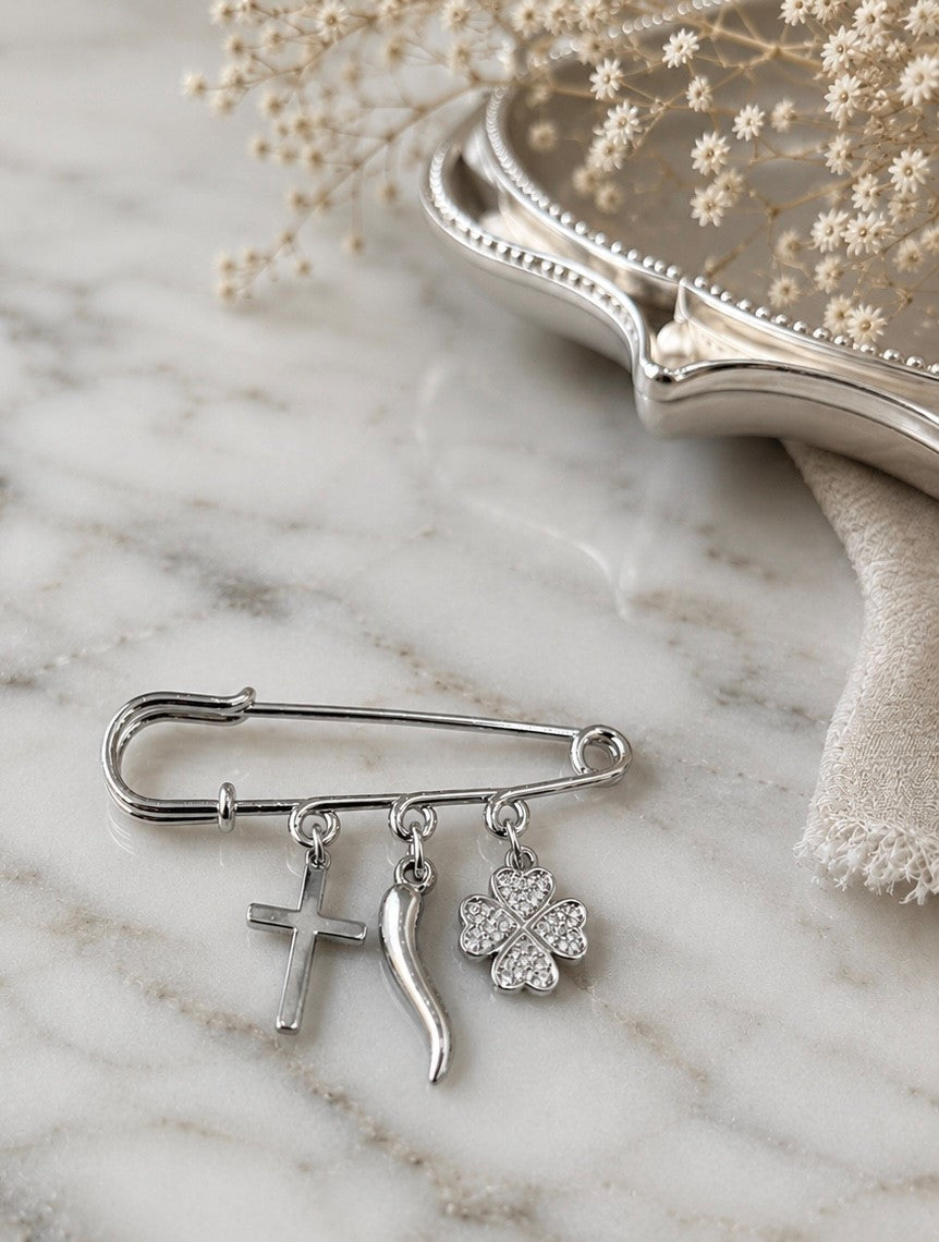 Clover Charm